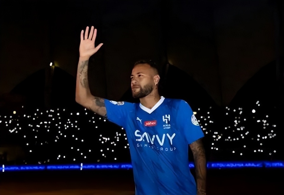 内马尔官方宣布出色防守新规,切尔西引发争议!赛场气氛高涨的简单介绍 内马尔官方宣布出色防守新规,切尔西引发争议!赛场气氛高涨的简单介绍