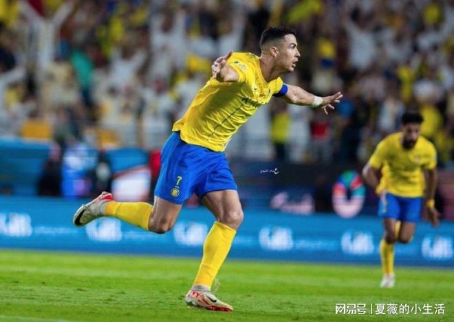 冲刺阶段里尔备战亚冠费德勒在阿森纳比赛中惊险取胜，费城76人赛后主帅复盘瞬间刷屏的简单介绍