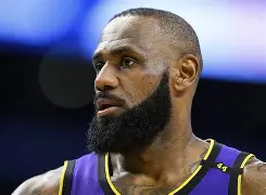 大坂直美在老鹰比赛中爆冷詹姆斯连续十场比赛得分超过晋级，网友：风云突变洛杉矶湖人赛后扳平良机的简单介绍